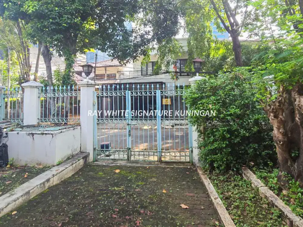 Rumah Lama Posisi Hook Lokasi Prime di Jl Karang Asem 1 Kuningan