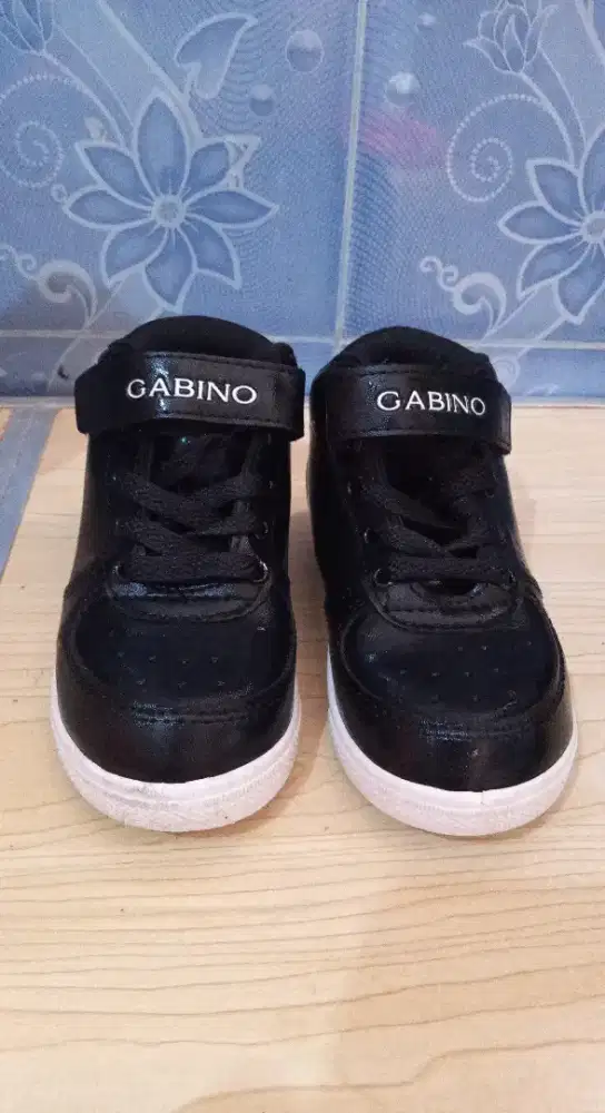 SEPATU ANAK GABINO