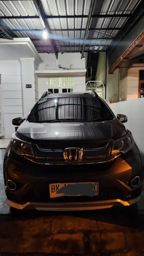 Honda BRV Prestige 2018 masih orian pabrik pemakaian pribadi!