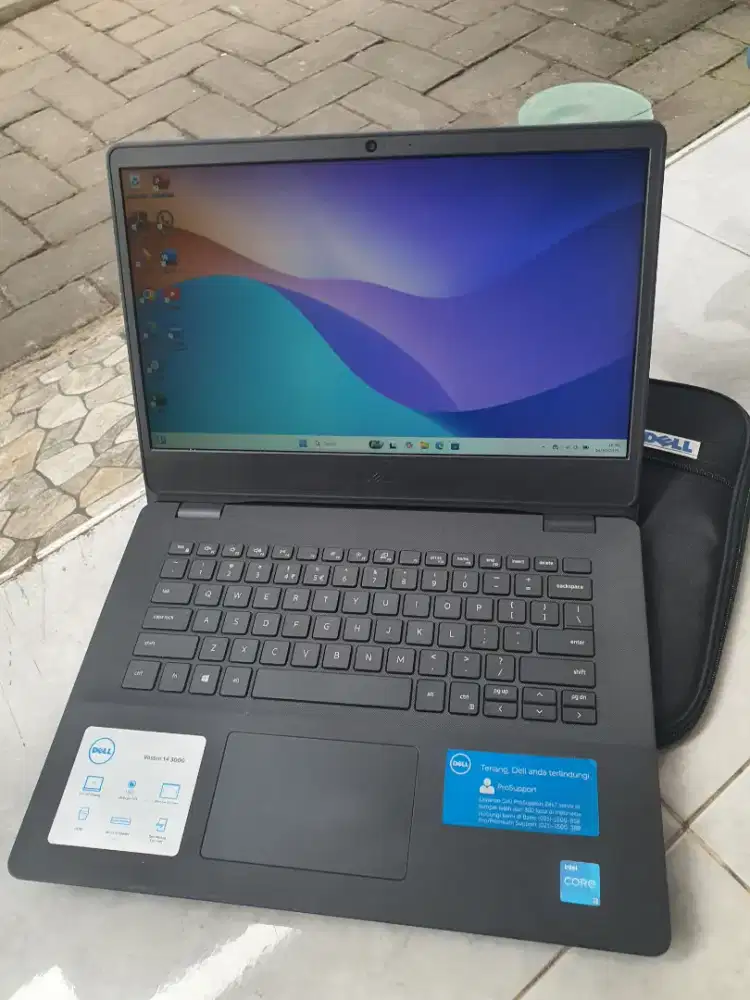 Laptop DeLL Intel core i3 gen 11