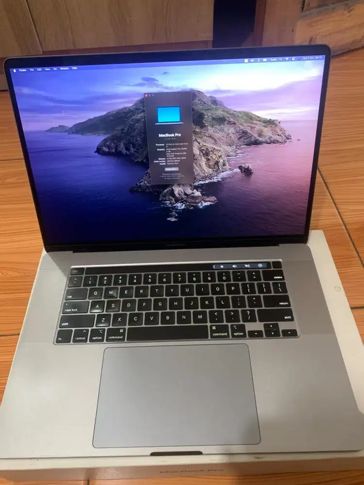 macbook pro 16 inch 2019 touchBar