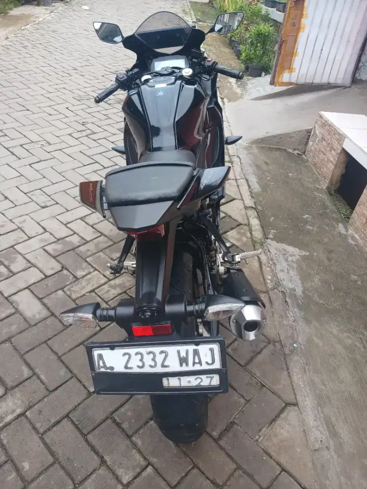 Jual cepat yamaha R15 v4