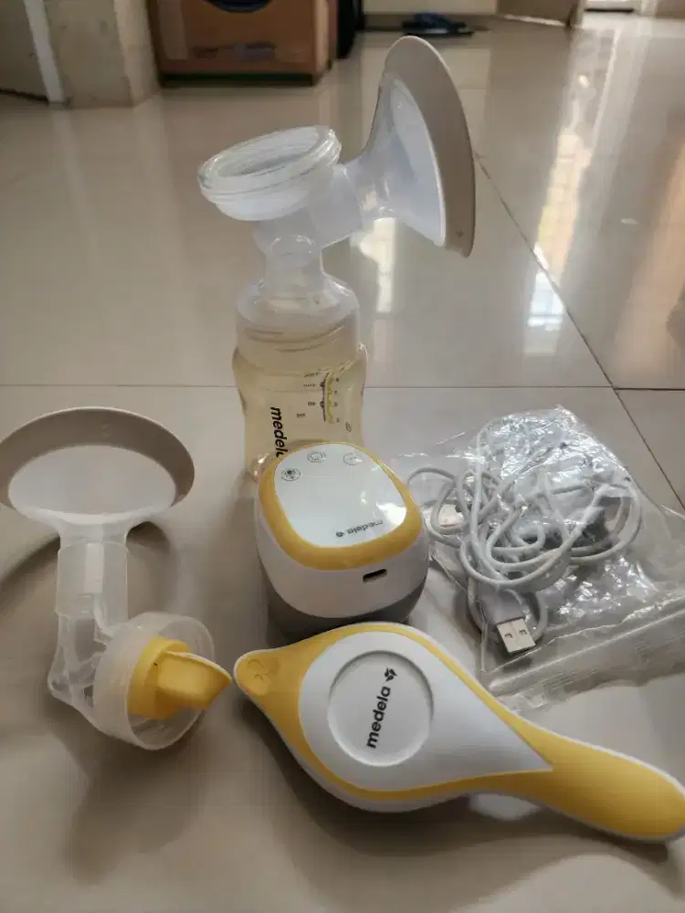 POMPA ASI ELEKTRIK MEREK MEDELA