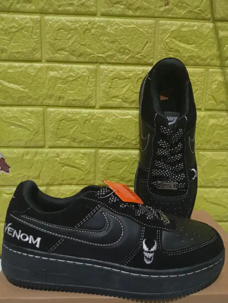 Sepatu Nike hitam all size ready
