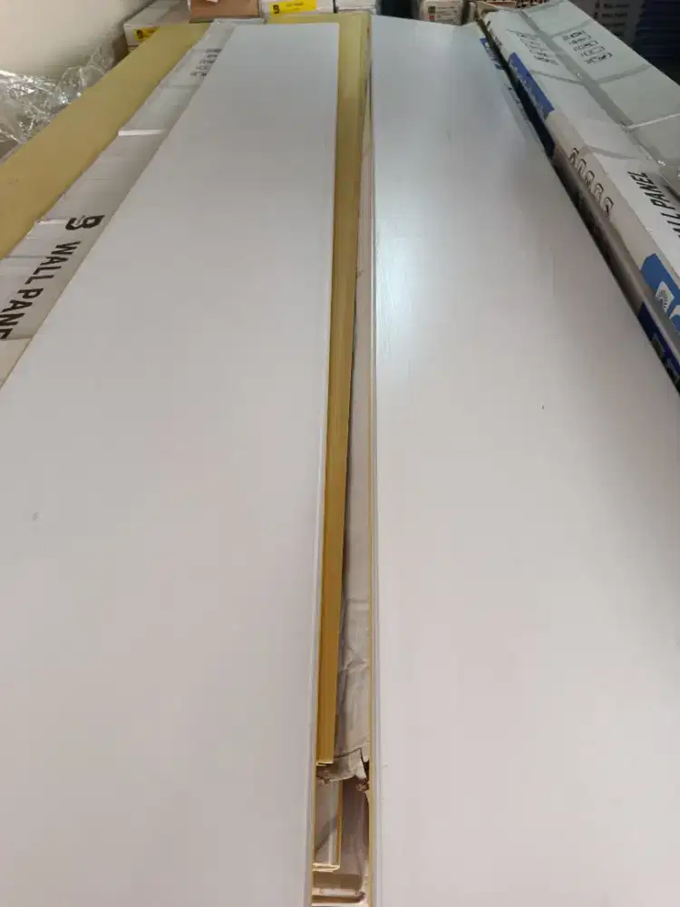 WALL PANEL DINDING