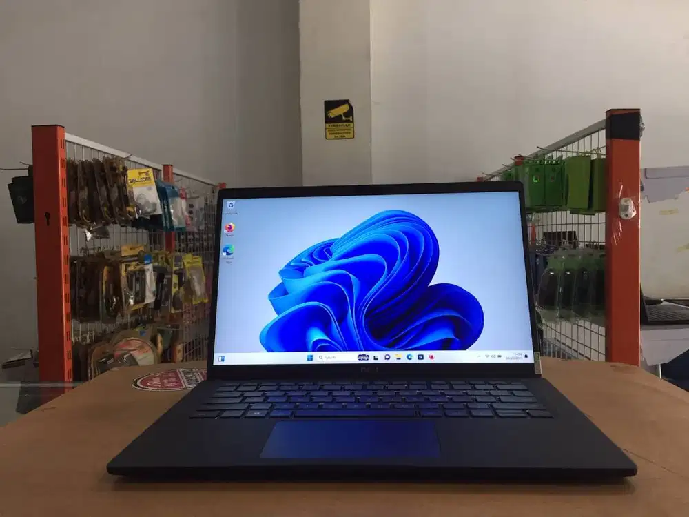 DELL Latitude E7410 Core i7Gen10 Ram 16GB SSD 256GB Touuchscren Mulus