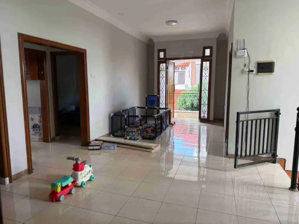 Dijual Rumah Hook Siap Huni Nyaman Dan Tenang Strategis Di Kemang Pratama 3 Bekasi