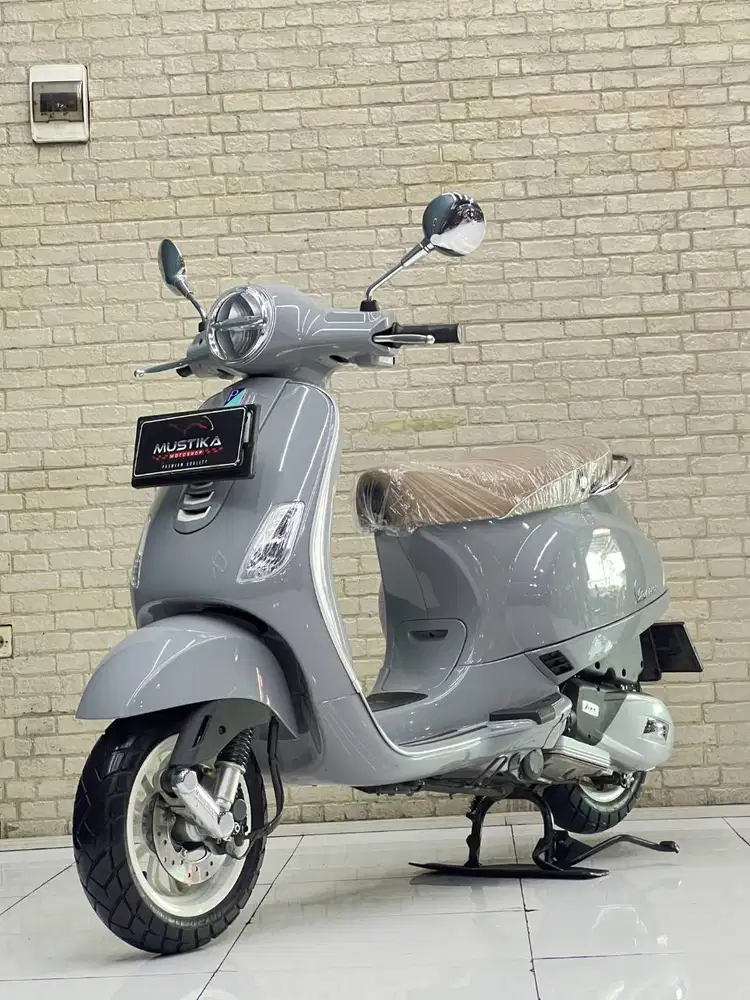 Vespa LX 125 Super Istimewa