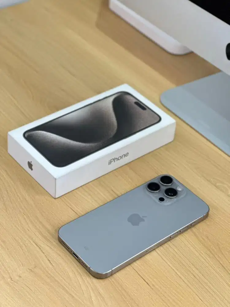 iPhone 15 Pro Max 256GB Resmi indonesia Natural Titanium Fullset
