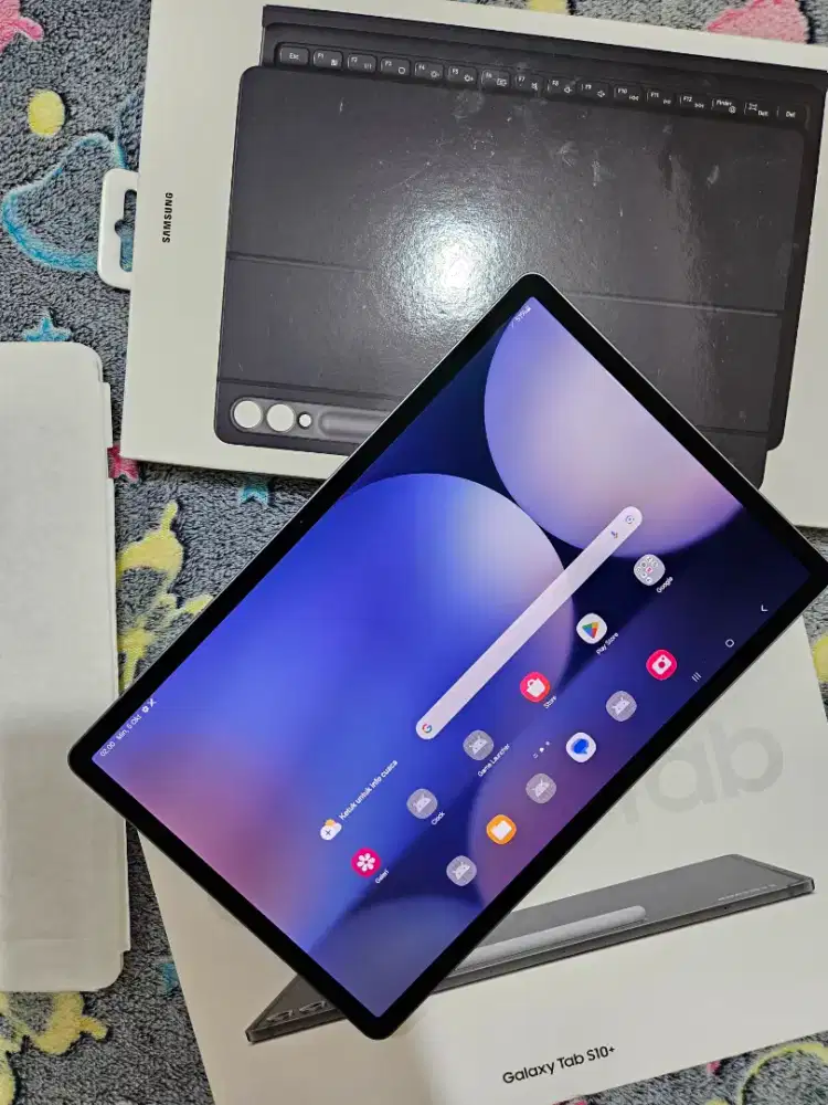 Samsung galaxy Tab s10+ wifin only 12 / 256 Gb fullset + keyboard
