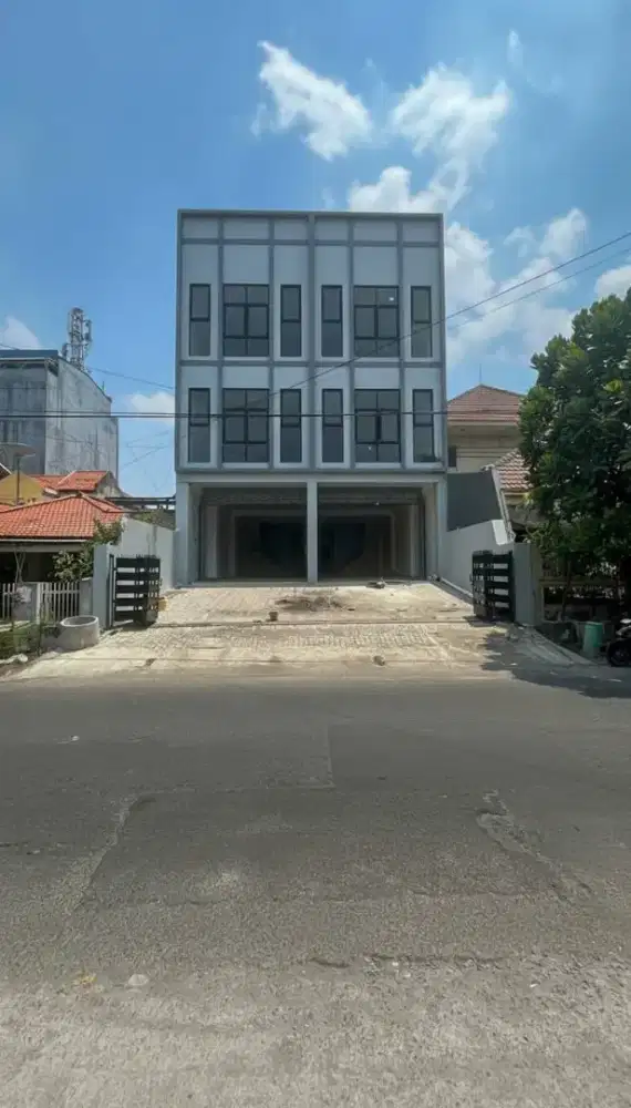 Ruko Baru‼️Disewakan 2 Ruko Jejer 3 lantai Pucang Anom