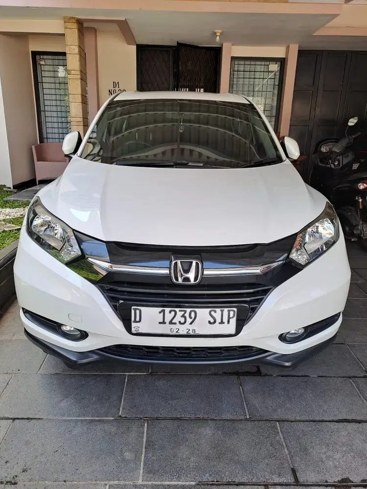 Honda HR-V E 2017 ISTIMEWA! LOW KM