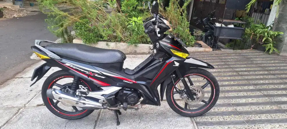 supra x 125 cw fi 2017 pajak panjang motor bagus terawat