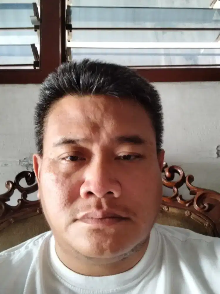 Mencari pekerjaan Sebagai Guru B.inggris dan perhotelan