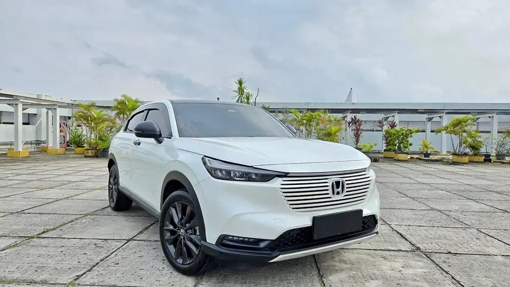 [KM 8 RIBU]HONDA HRV 1.5 SE SENSING AT PUTIH 2024 GRESS