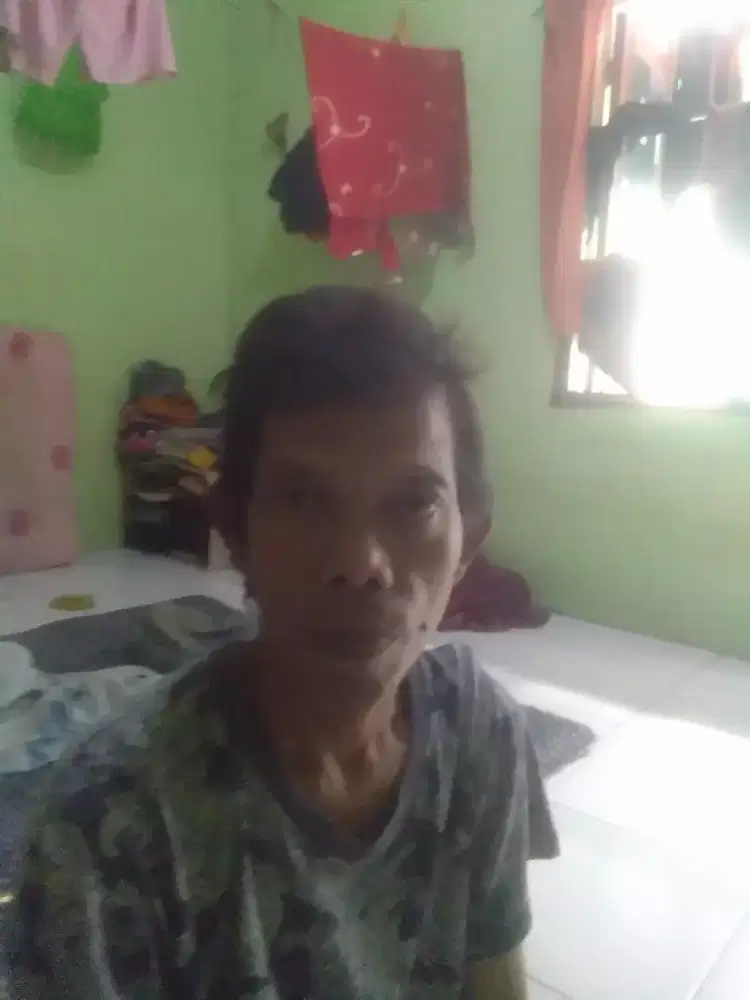 Cari loker toko bangunan
