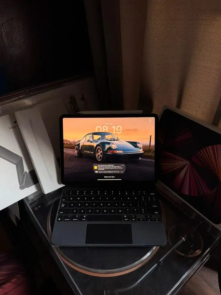 ipad pro gen 3 M1 512gb wifi only ibox + apple magic keyboarf dan pen