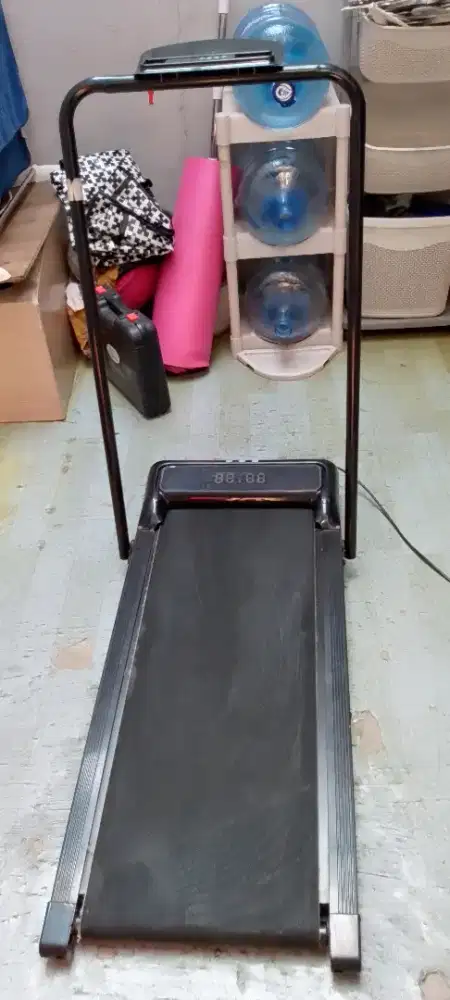 Dijual murah treadmil elektrik