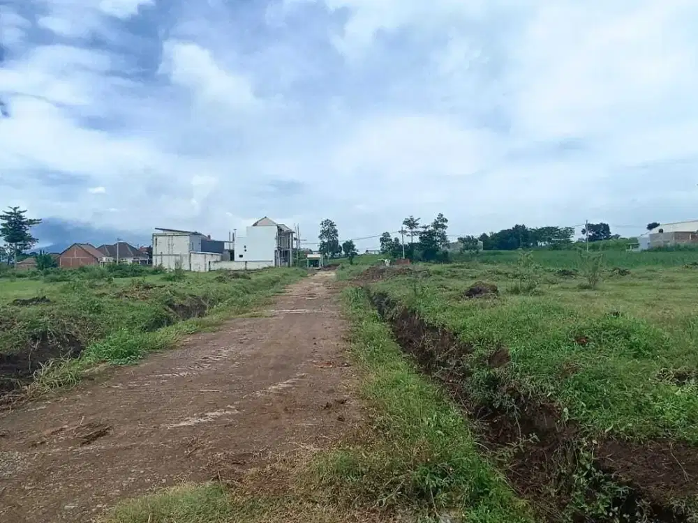 Dijual tanah murah 3 menit pintu Tol Pakis Malang, Lokasi tenang Asri