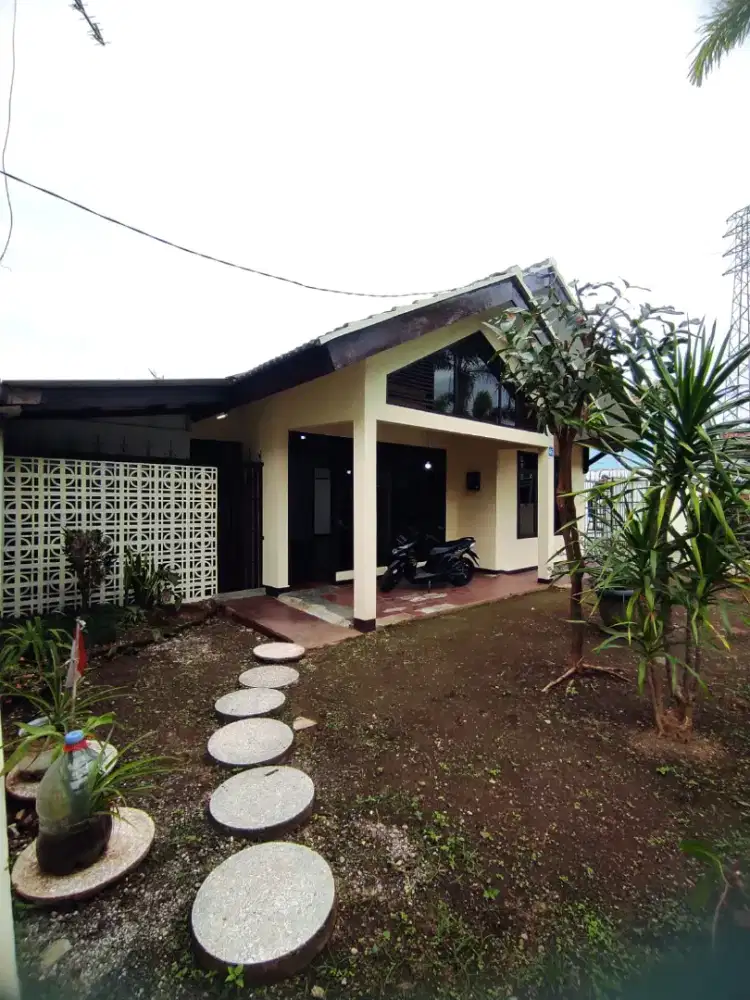 Dijual Rumah Sanggar Hurip Bandung