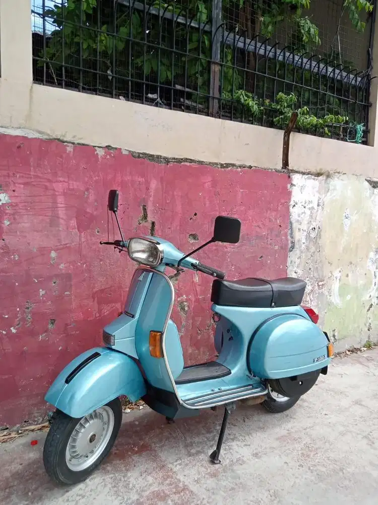 DIJUAL VESPA PX 150