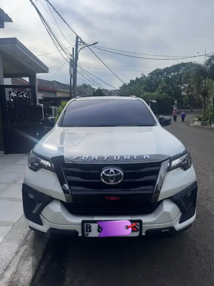 TOYOTA FORTUNER VRZ TRD 2020