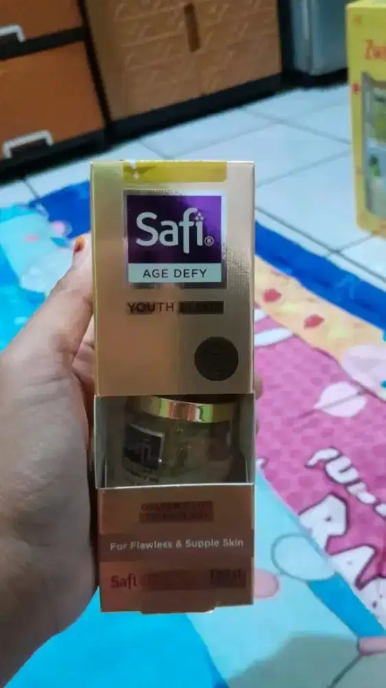 Serum safi age defy