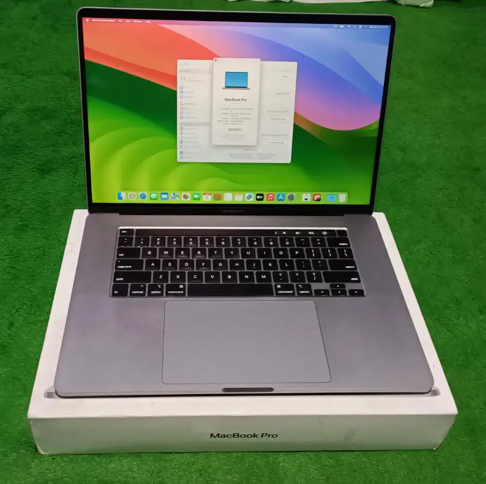 Macbook Pro 2019 16 inch i9 16/1 TB Grey Touchbar Dual VGA Fullset