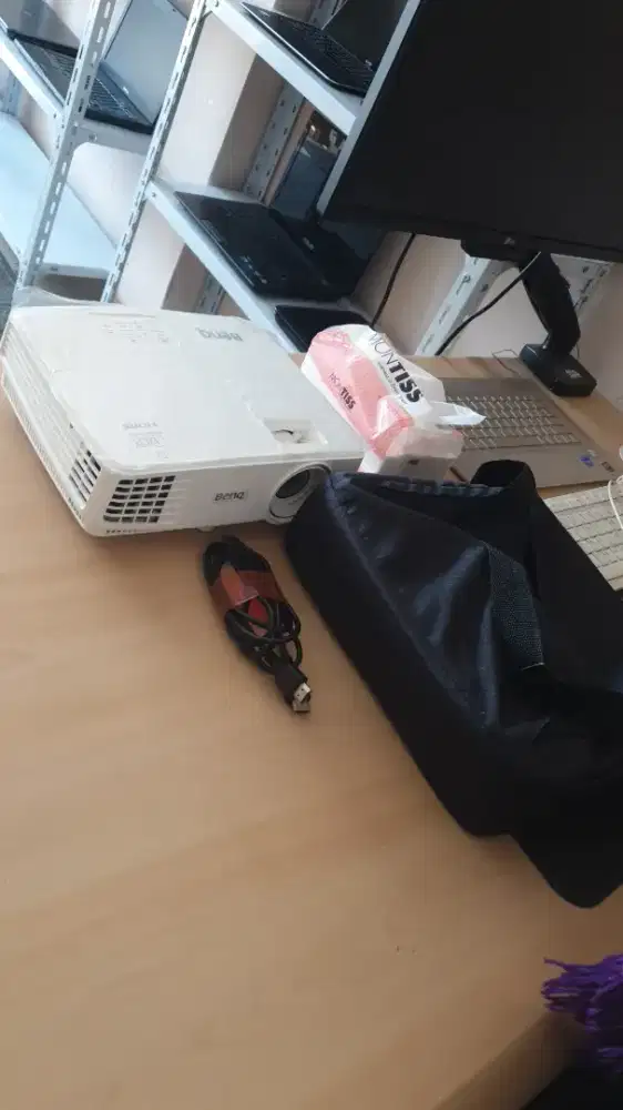 PROYEKTOR BENQ MS527