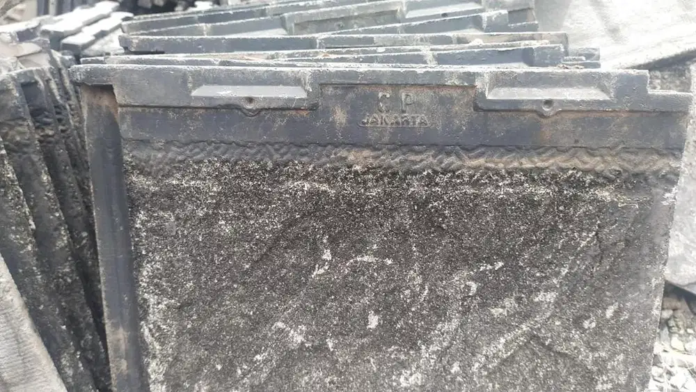 Dijual genteng bekas Kota Wisata