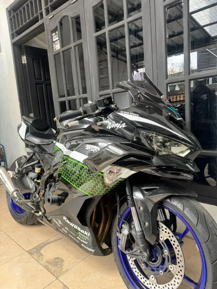 Kawasaki ZX-25R
