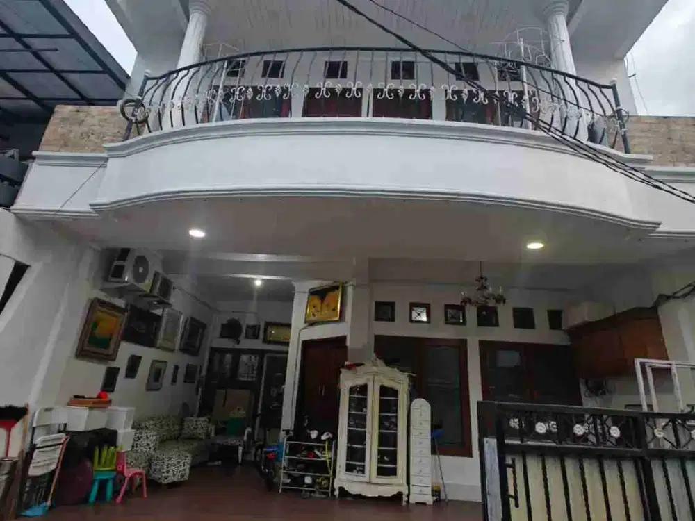 Dijual rumah siap huni dalam komplek Meruya Ilir Jakbar