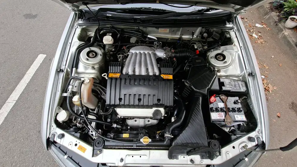 Mitsubishi Galant 1998 Bensin