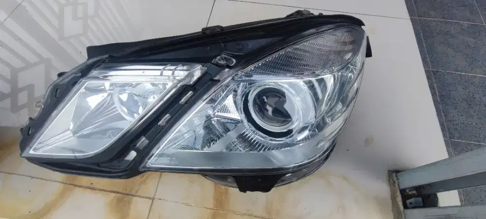 Headlamp Mercy W212
