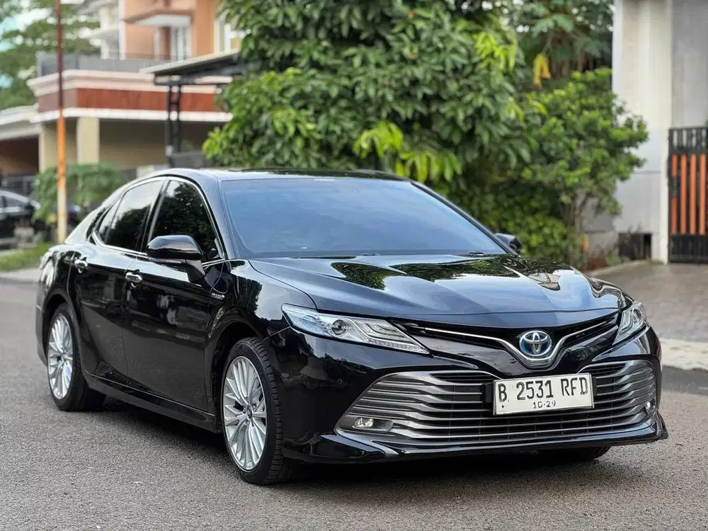 TOYOTA CAMRY 2.5 HYBRID AT 2019 PAJAK PANJANG