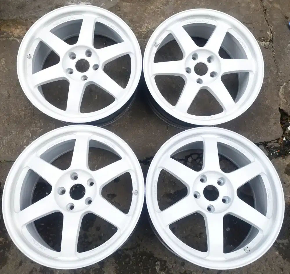Velg ring 18 volkrays te37 lebar 8,5 et35 pcd 5x114 pnp 5x112