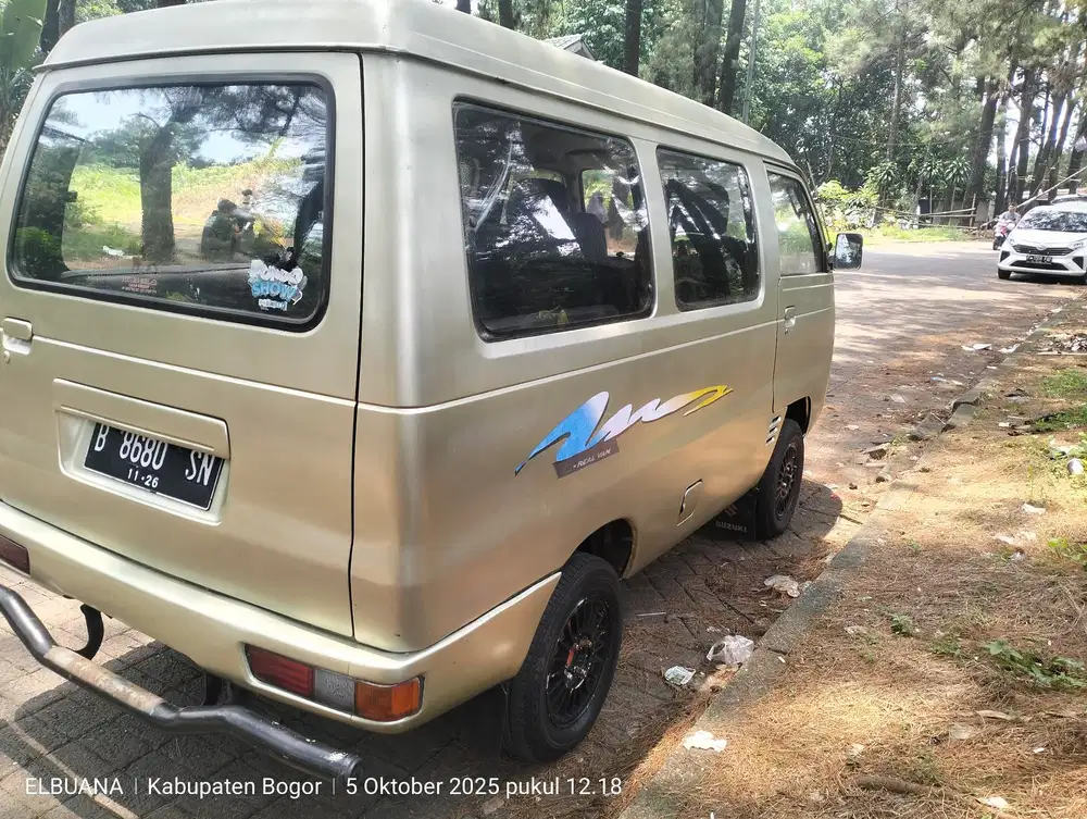 Suzuki Futura 2001 Bensin
