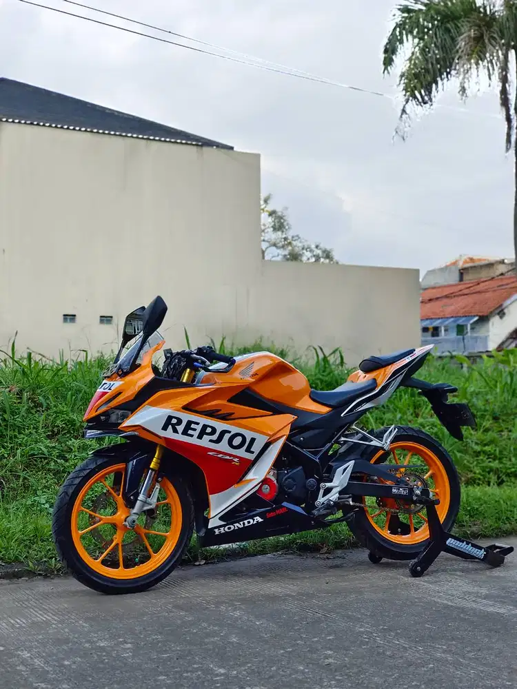 HONDA NEW CBR150R ABS REPSOL 2021 KM 9K PAJAK PANJANG SIAP NGEBUT