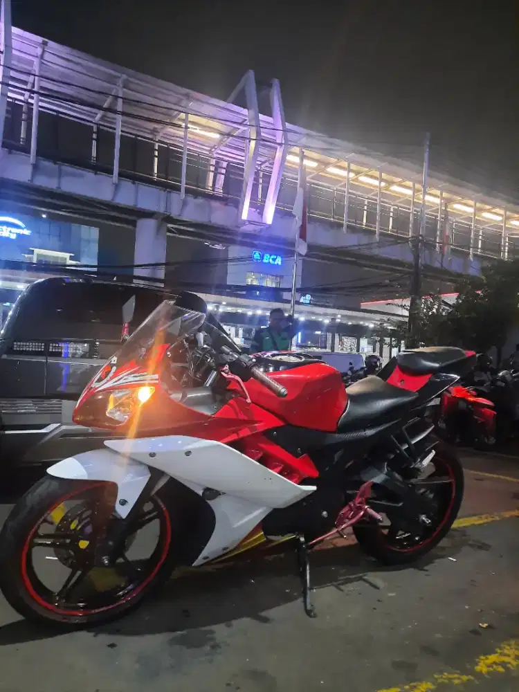 Di jual motor R 15