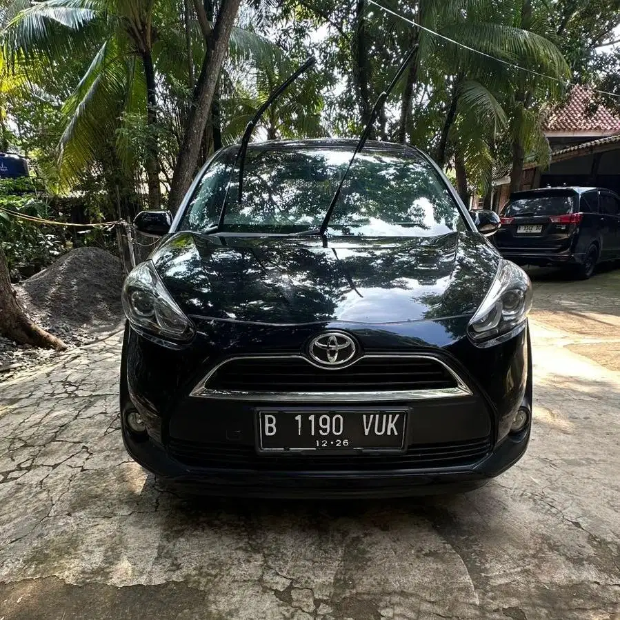sienta v 2016 matic AT low km 42rb