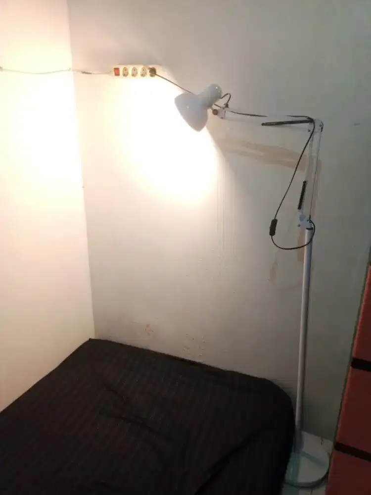 Lampu Standing Lipat