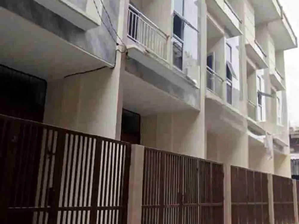 RUKO BARU 3 LANTAI SIAP HUNI