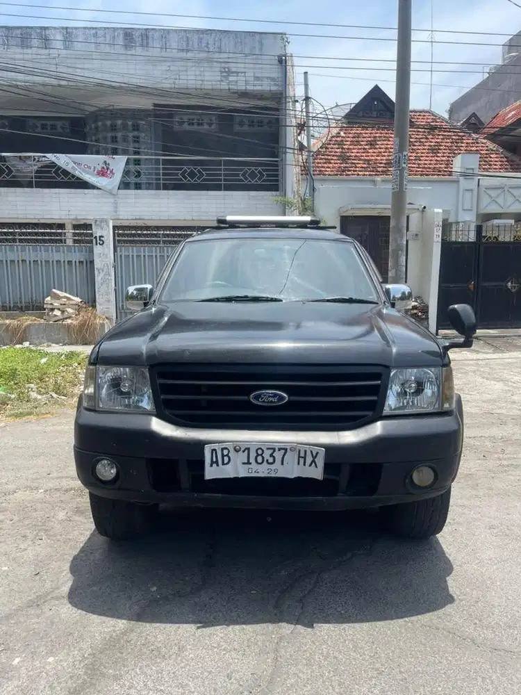 DIJUAL FORD EVEREST TDI 2.5XLT AUTOMATIC