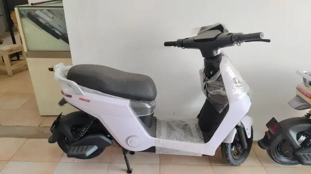 Uwinfly d75 grosir
