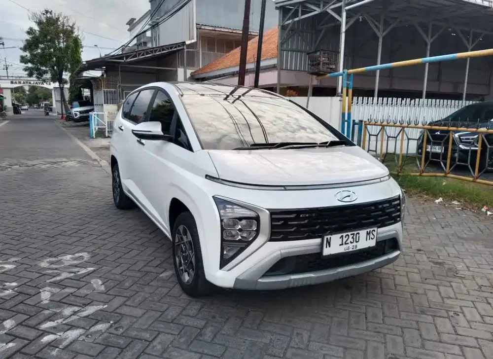 Hyundai stargazer prime at 2023 putih