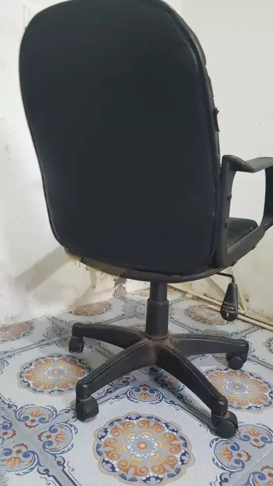 Kursi Bekas Kantor