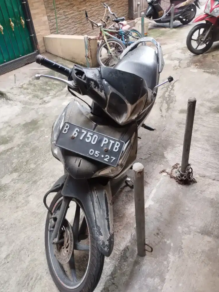 Motor honda Supra x125 helm in