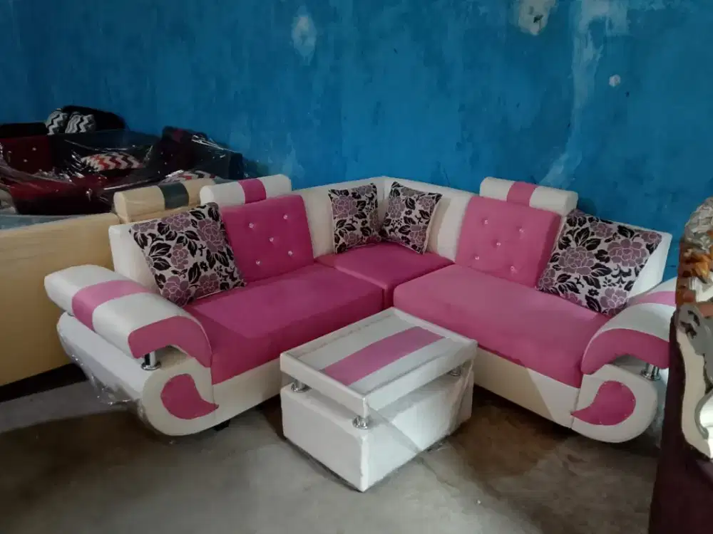 Sofa sudut minimalis