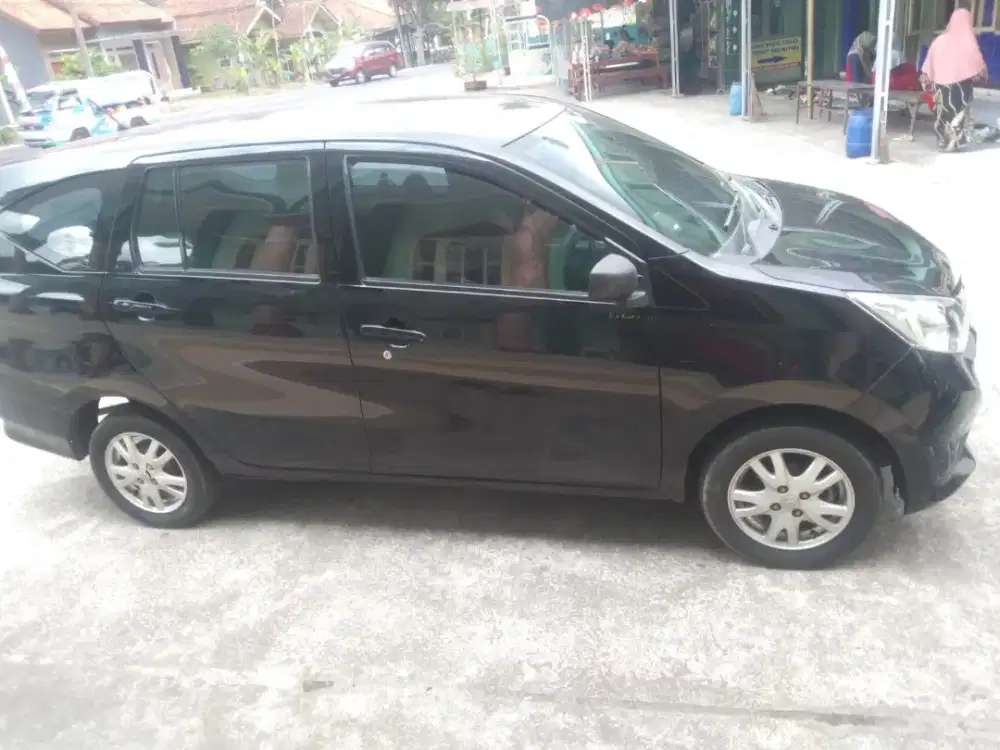 Sigra 2019  Type D Manual