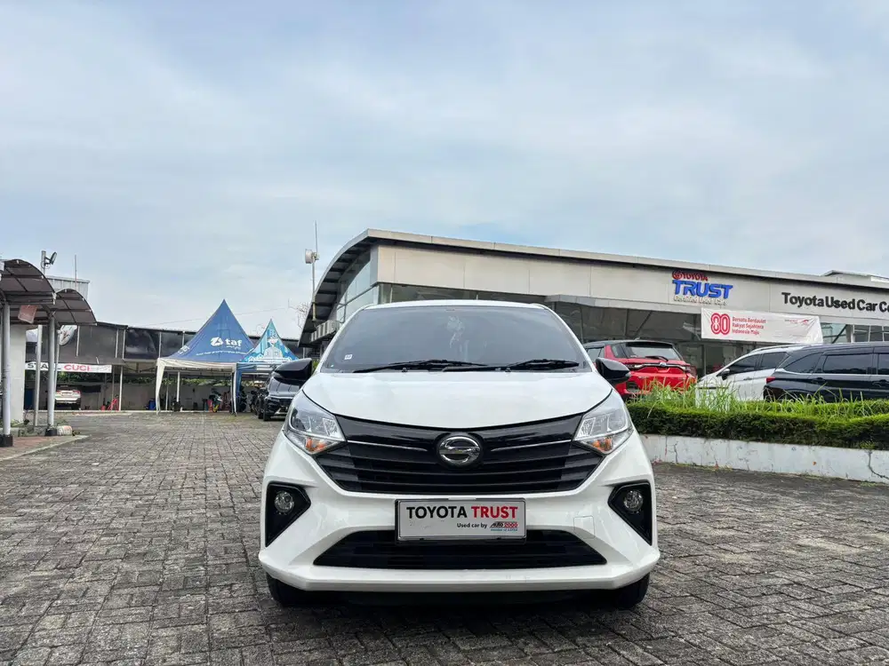 DAIHATSU SIGRA 1.2 R 2023 MATIC DP 5 JUTA